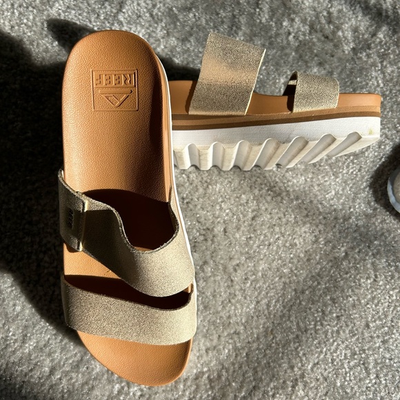 Reef Cushion Vista Hi - Picture 2 of 3